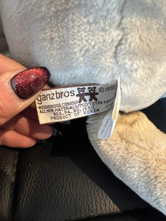 Wrinkles collectible dog puppet - Picture 5 of 6